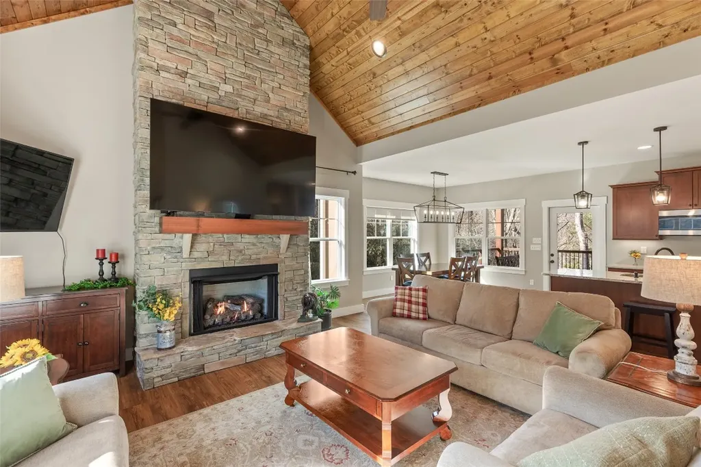 14 Pine Forest Court Sapphire NC 28774