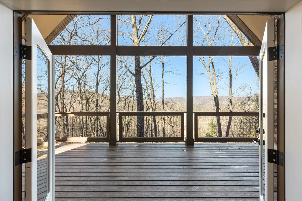 401 Windy Gap Lane Sapphire NC 28774