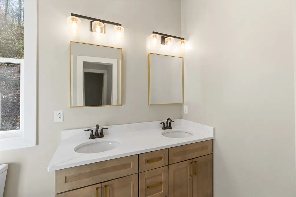 401 Windy Gap Lane Sapphire NC 28774