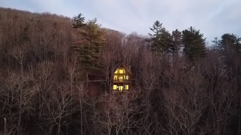 401 Windy Gap Lane Sapphire NC 28774