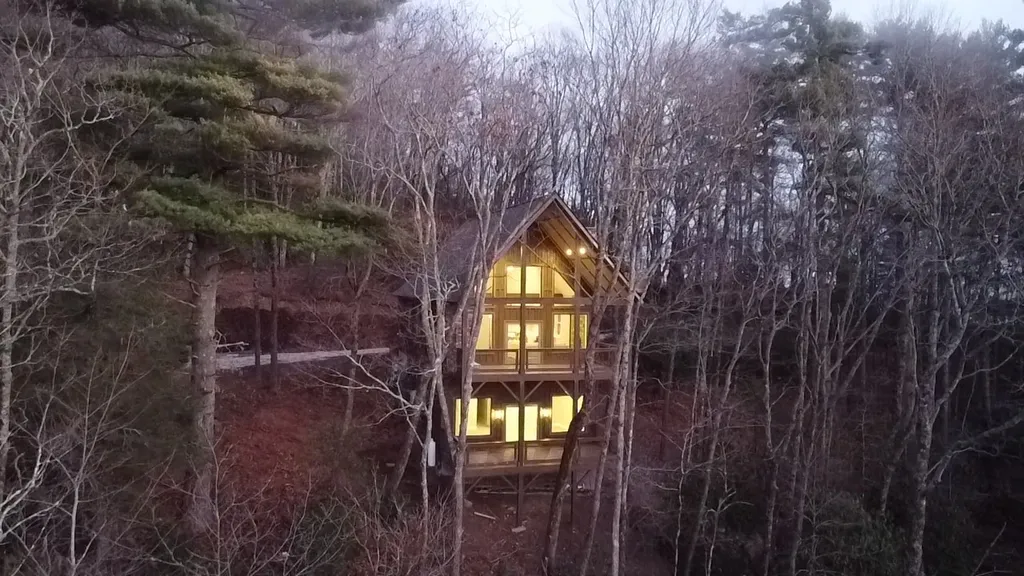 401 Windy Gap Lane Sapphire NC 28774