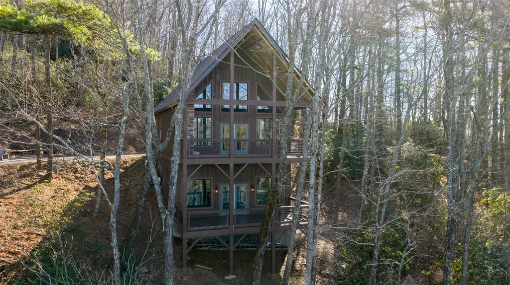 401 Windy Gap Lane Sapphire NC 28774