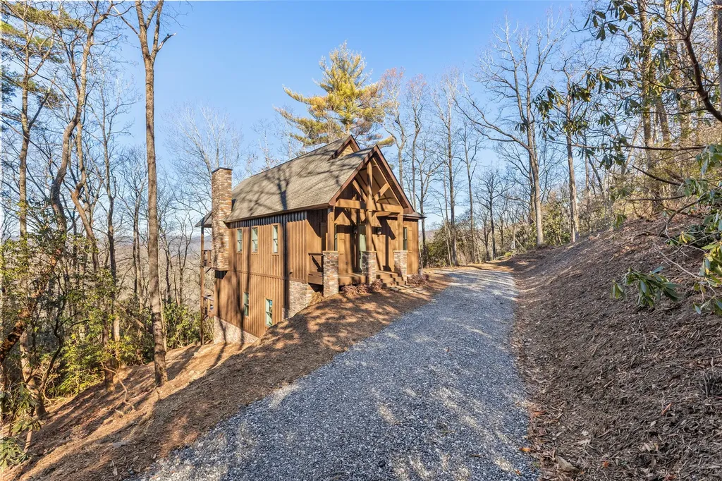 401 Windy Gap Lane Sapphire NC 28774