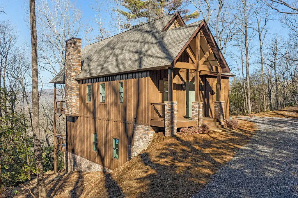 401 Windy Gap Lane Sapphire NC 28774