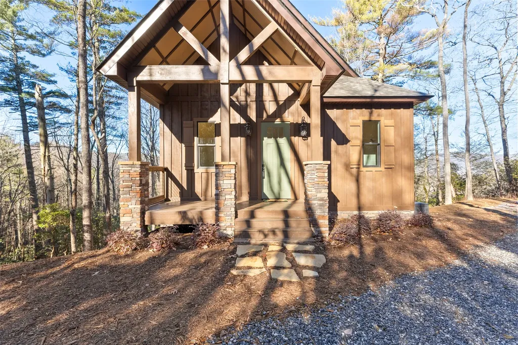 401 Windy Gap Lane Sapphire NC 28774