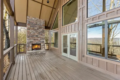 401 Windy Gap Lane Cashiers NC 28774