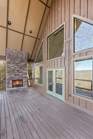 401 Windy Gap Lane Cashiers NC 28774