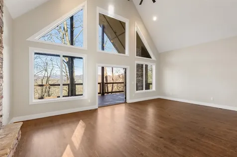 401 Windy Gap Lane Cashiers NC 28774