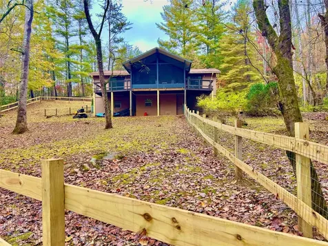 437 Ammons Road Franklin NC 28734