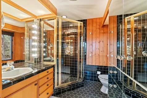 336 North Drive Highlands NC 28741