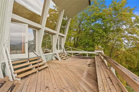 336 North Drive Highlands NC 28741