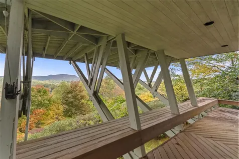 336 North Drive Highlands NC 28741