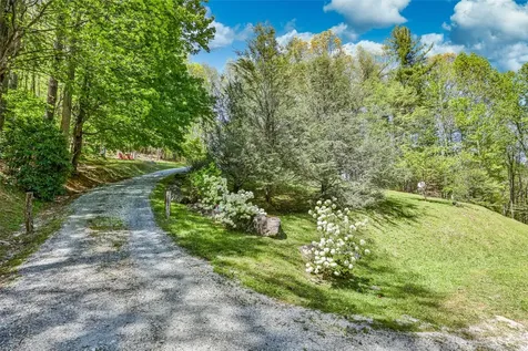 187 Papaw Lane Glenville NC 28736