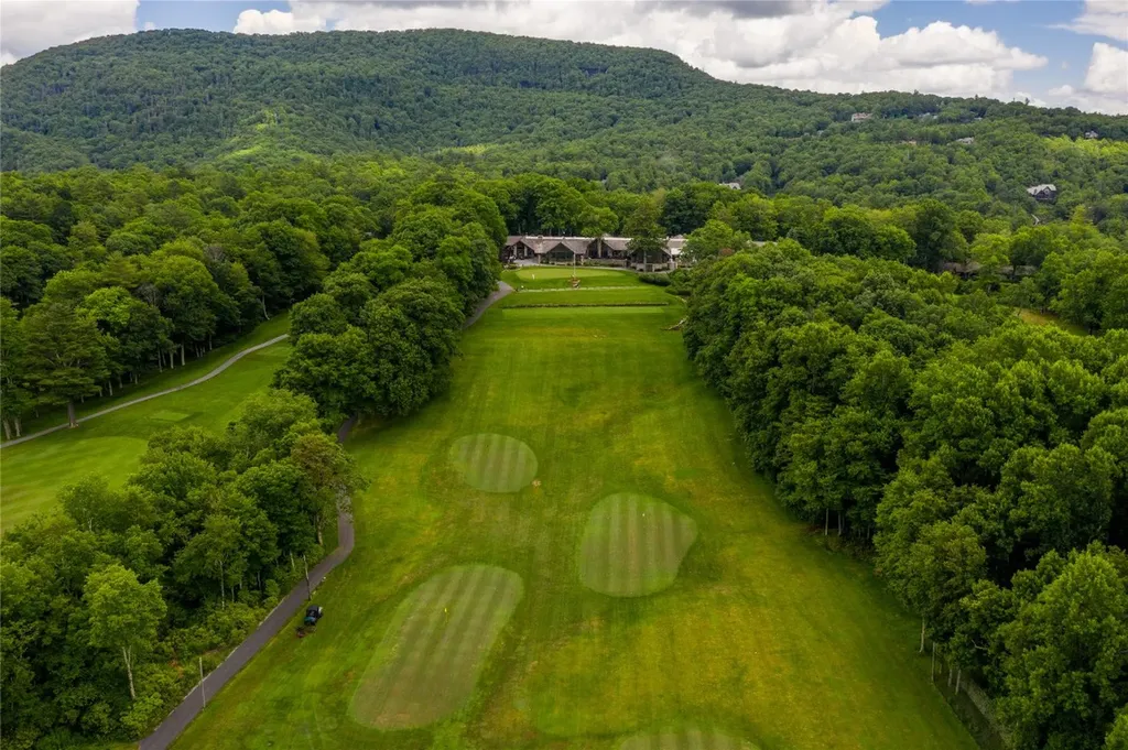 504 Birchwood Drive Highlands NC 28741