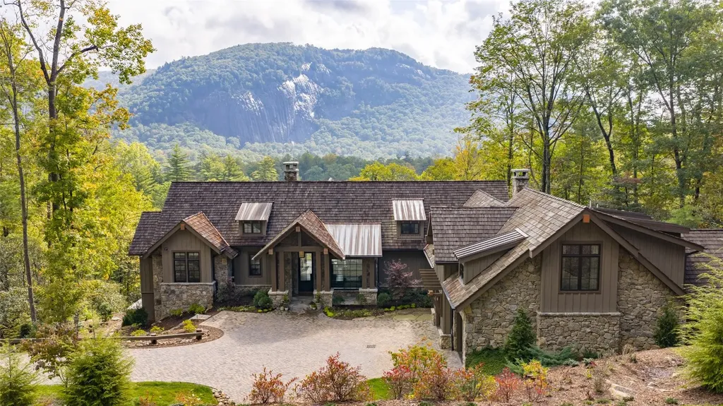 323 W. Falls Drive Sapphire NC 28774