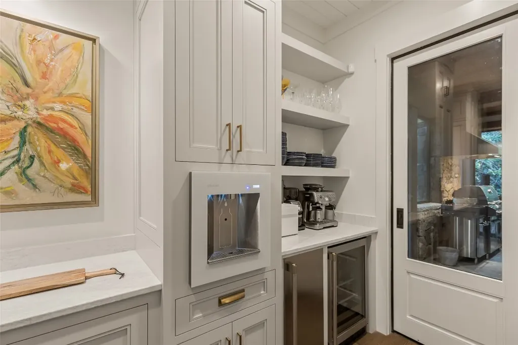 323 W. Falls Drive Sapphire NC 28774