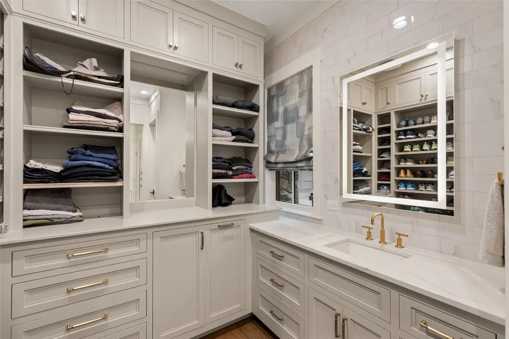 323 W. Falls Drive Sapphire NC 28774