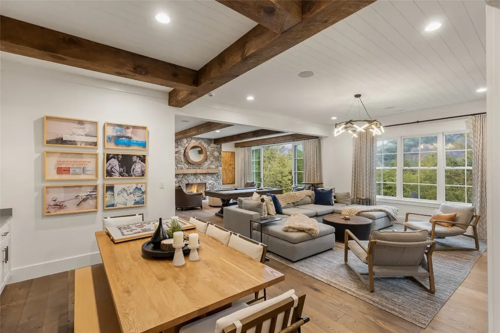 323 W. Falls Drive Sapphire NC 28774