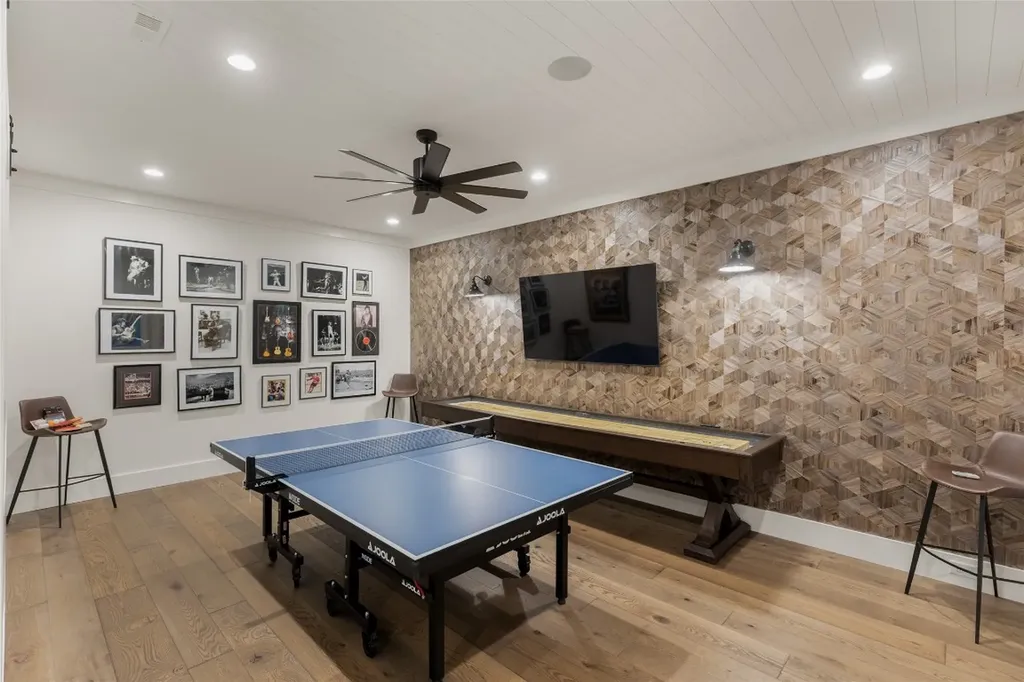 323 W. Falls Drive Sapphire NC 28774