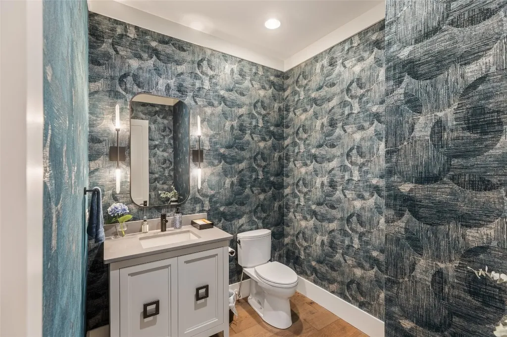 323 W. Falls Drive Sapphire NC 28774