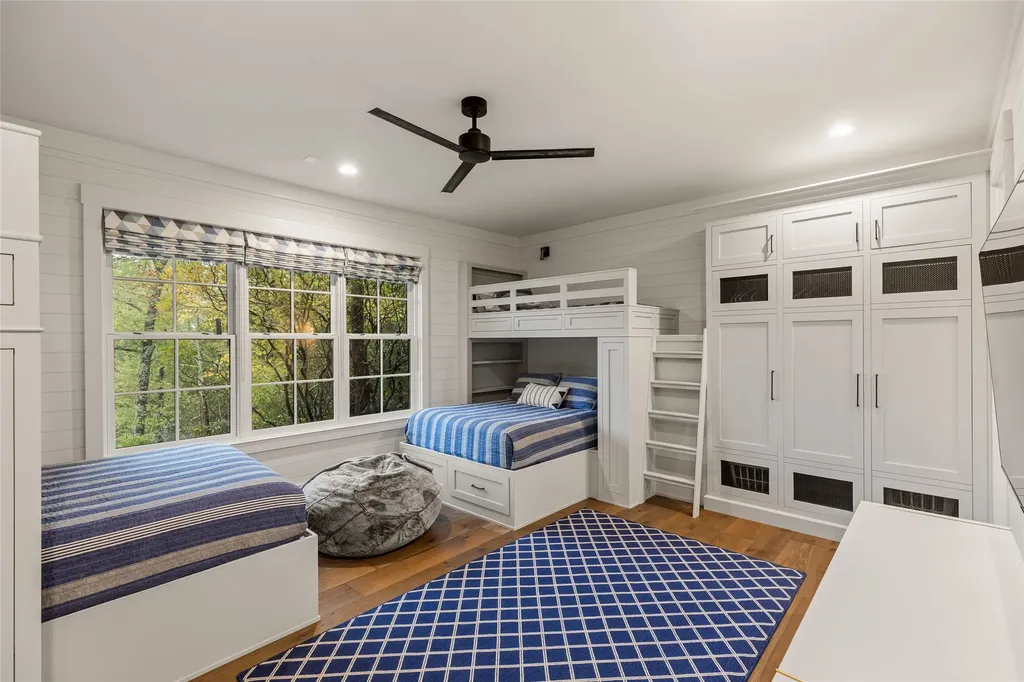 323 W. Falls Drive Sapphire NC 28774