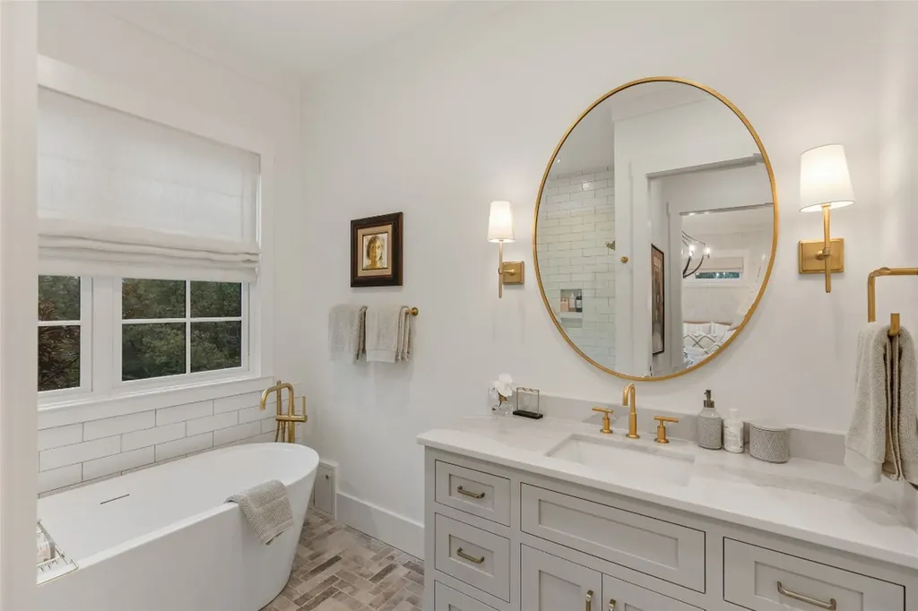 323 W. Falls Drive Sapphire NC 28774