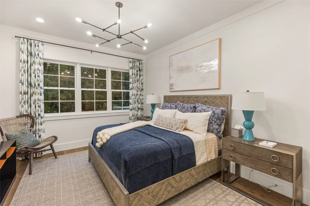 323 W. Falls Drive Sapphire NC 28774