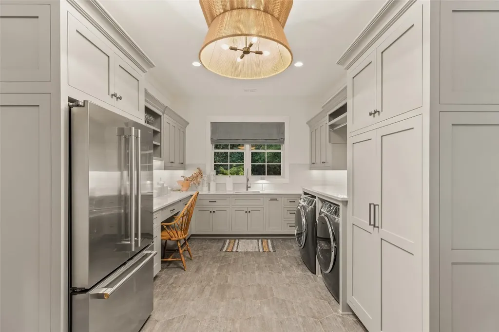 323 W. Falls Drive Sapphire NC 28774