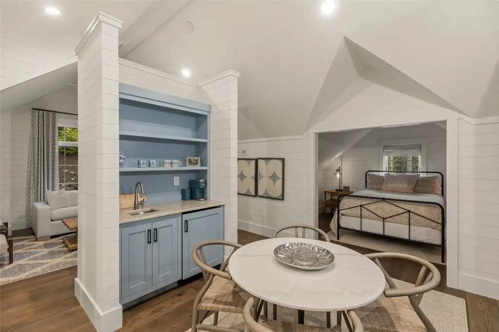 323 W. Falls Drive Sapphire NC 28774