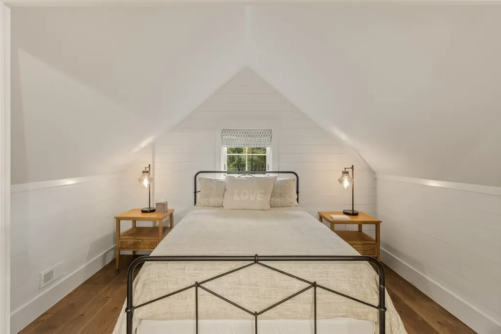 323 W. Falls Drive Sapphire NC 28774