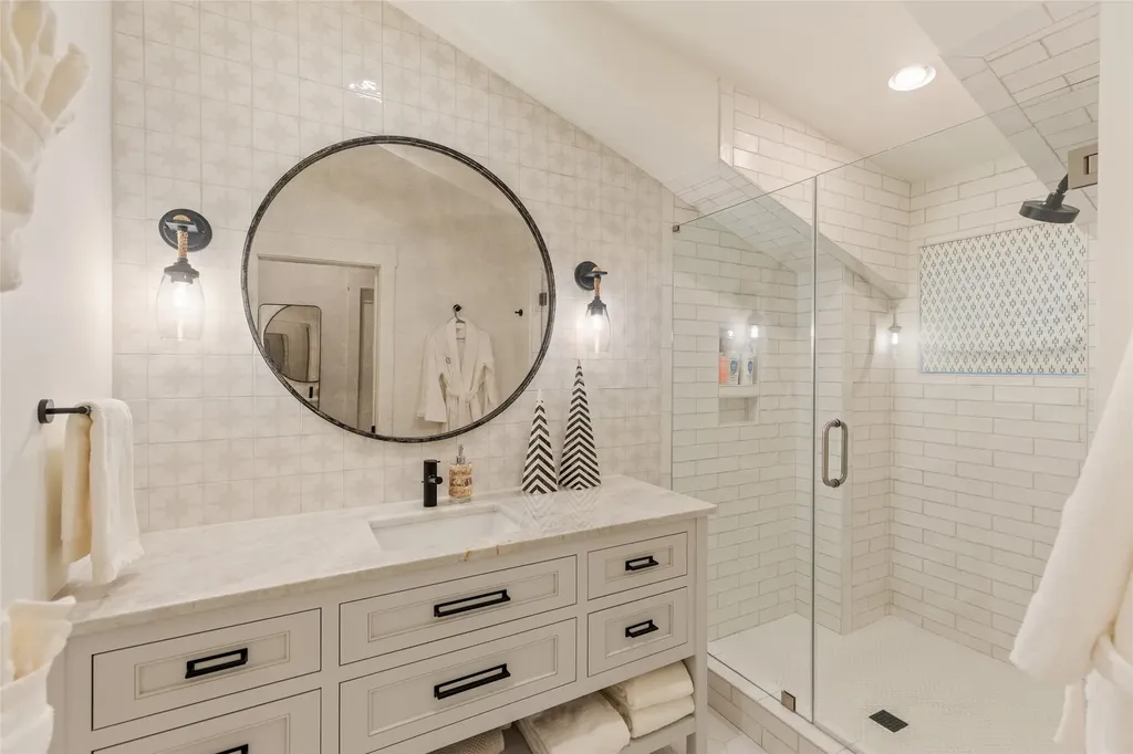 323 W. Falls Drive Sapphire NC 28774