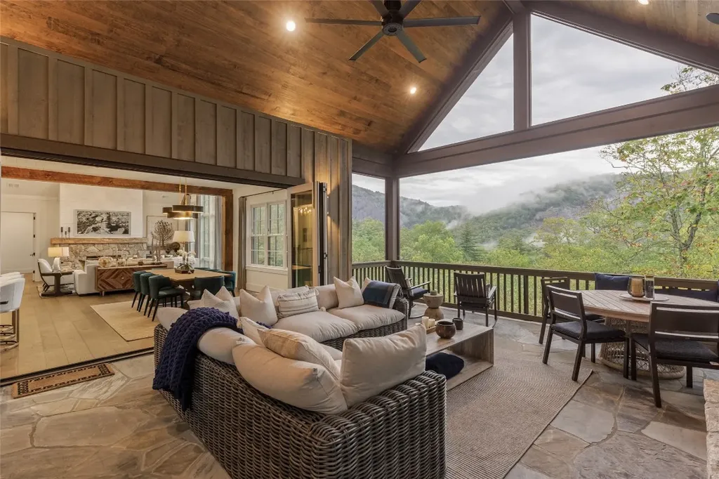 323 W. Falls Drive Sapphire NC 28774