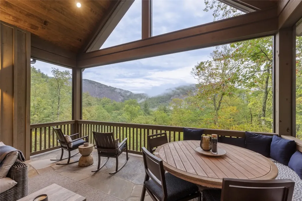 323 W. Falls Drive Sapphire NC 28774