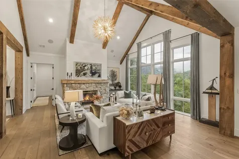 323 W. Falls Drive Sapphire NC 28774