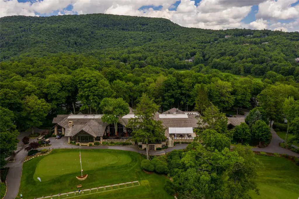 498 Birchwood Drive Highlands NC 29871