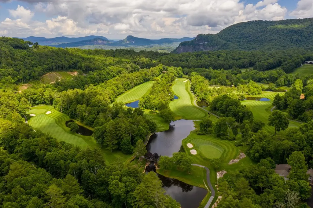 498 Birchwood Drive Highlands NC 29871