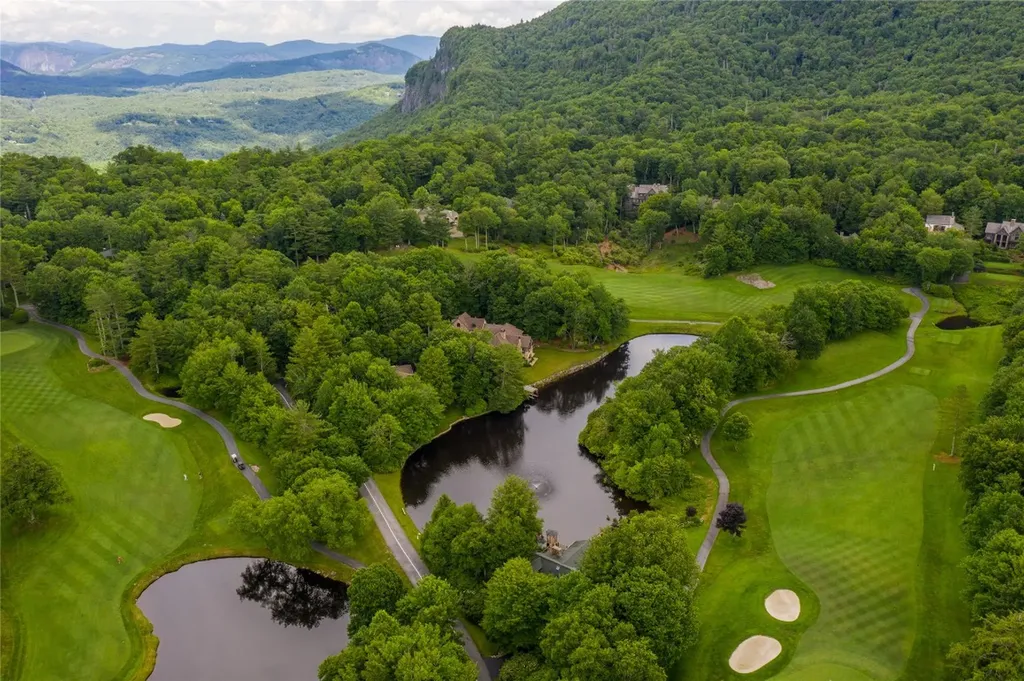 498 Birchwood Drive Highlands NC 29871