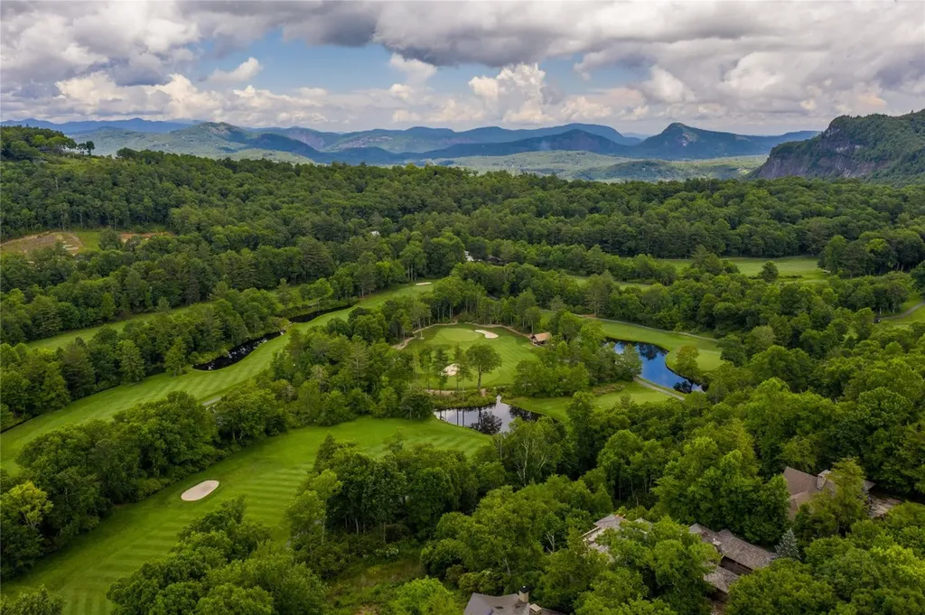 498 Birchwood Drive Highlands NC 29871