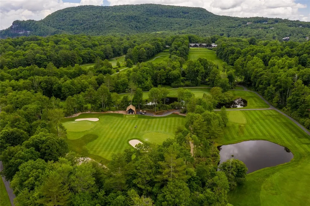 498 Birchwood Drive Highlands NC 29871