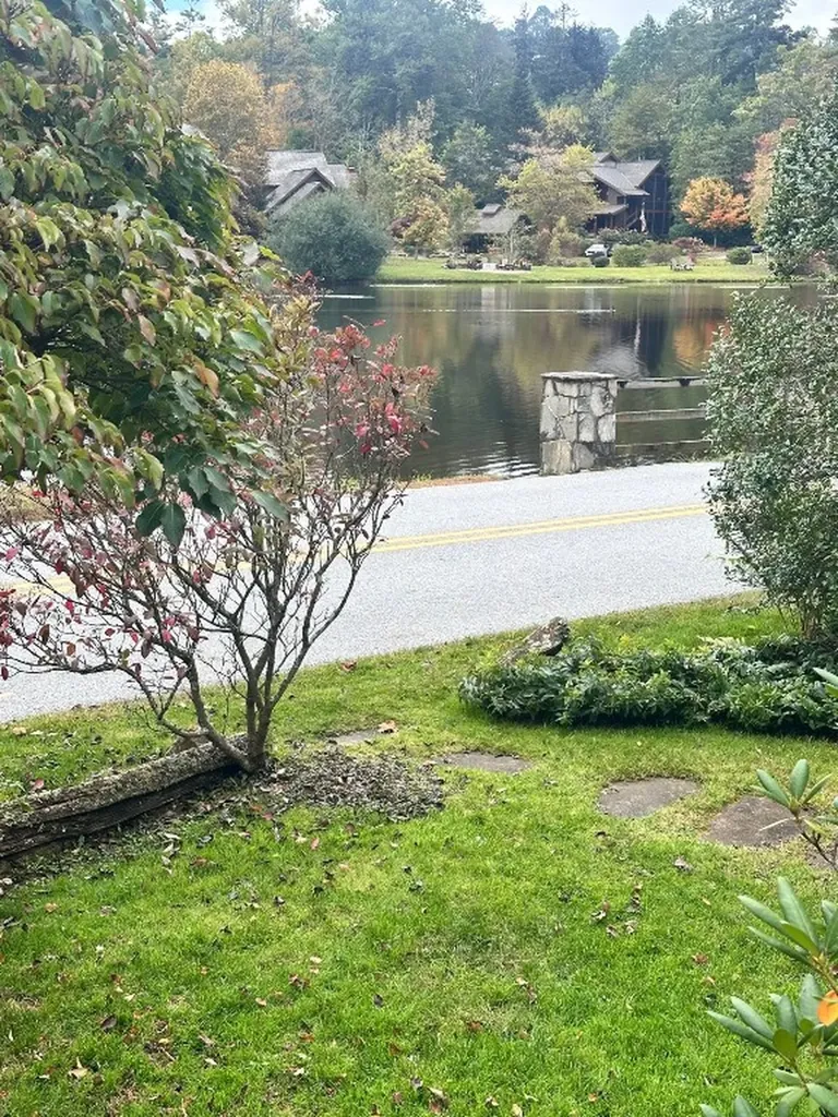 1292 Leonard Road Highlands NC 28741