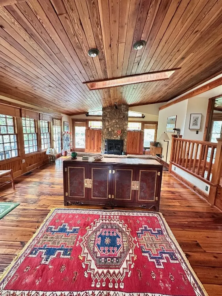 1292 Leonard Road Highlands NC 28741