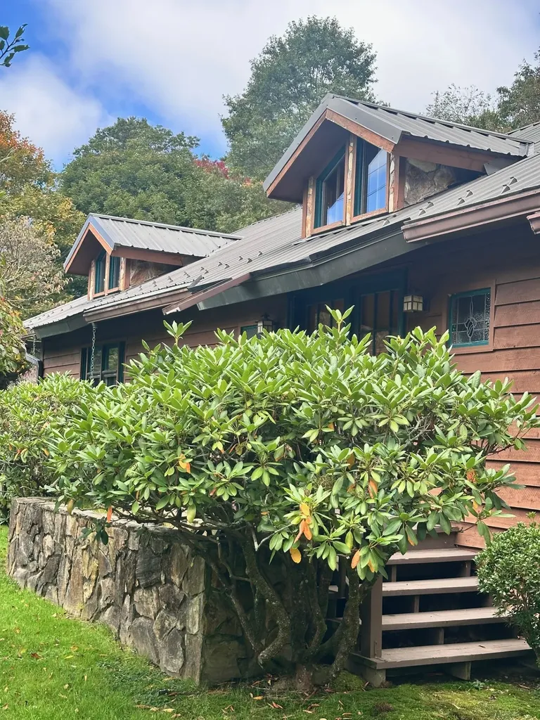 1292 Leonard Road Highlands NC 28741