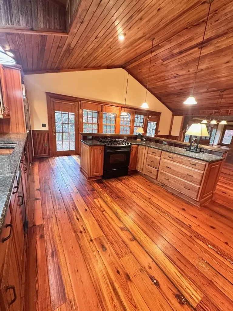 1292 Leonard Road Highlands NC 28741