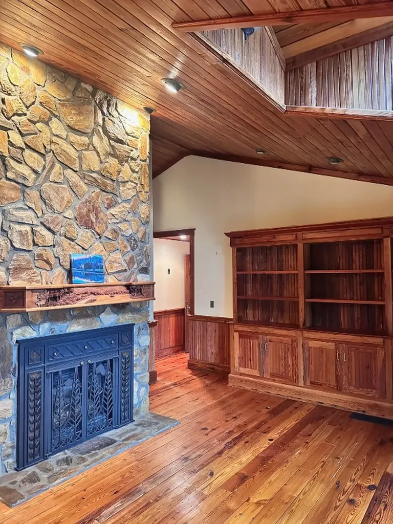 1292 Leonard Road Highlands NC 28741