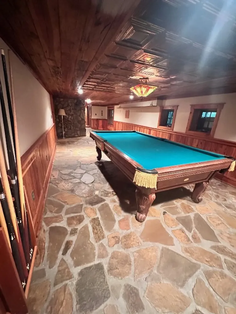 1292 Leonard Road Highlands NC 28741