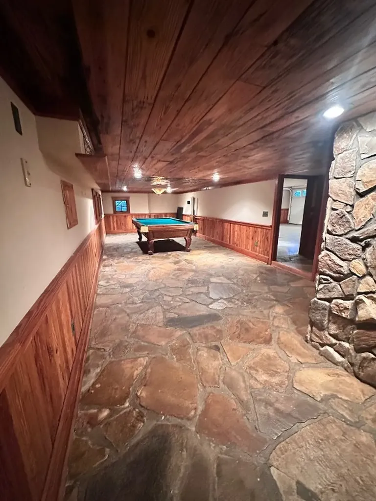 1292 Leonard Road Highlands NC 28741