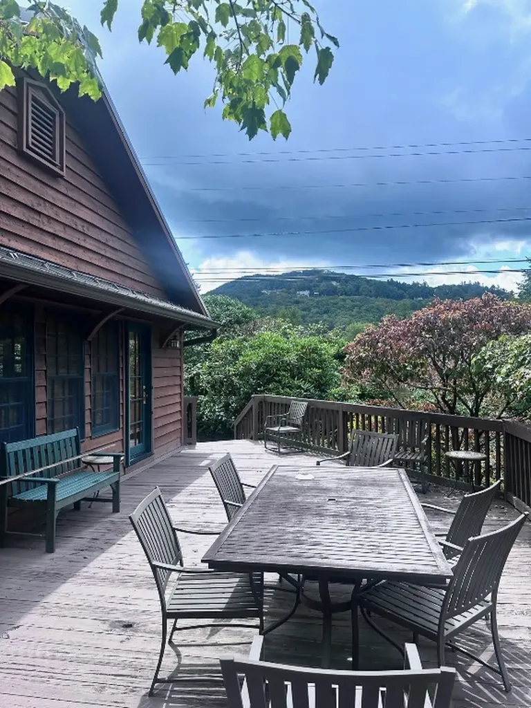 1292 Leonard Road Highlands NC 28741