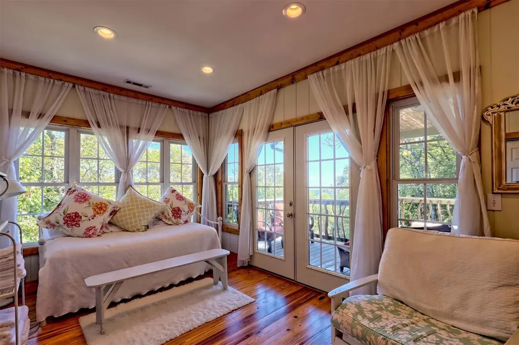 3315 Bald Mountain Road Sky Valley GA 30537