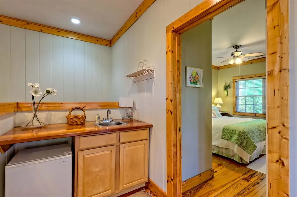 3315 Bald Mountain Road Sky Valley GA 30537