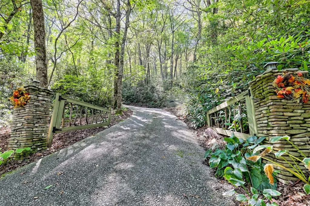 3315 Bald Mountain Road Sky Valley GA 30537